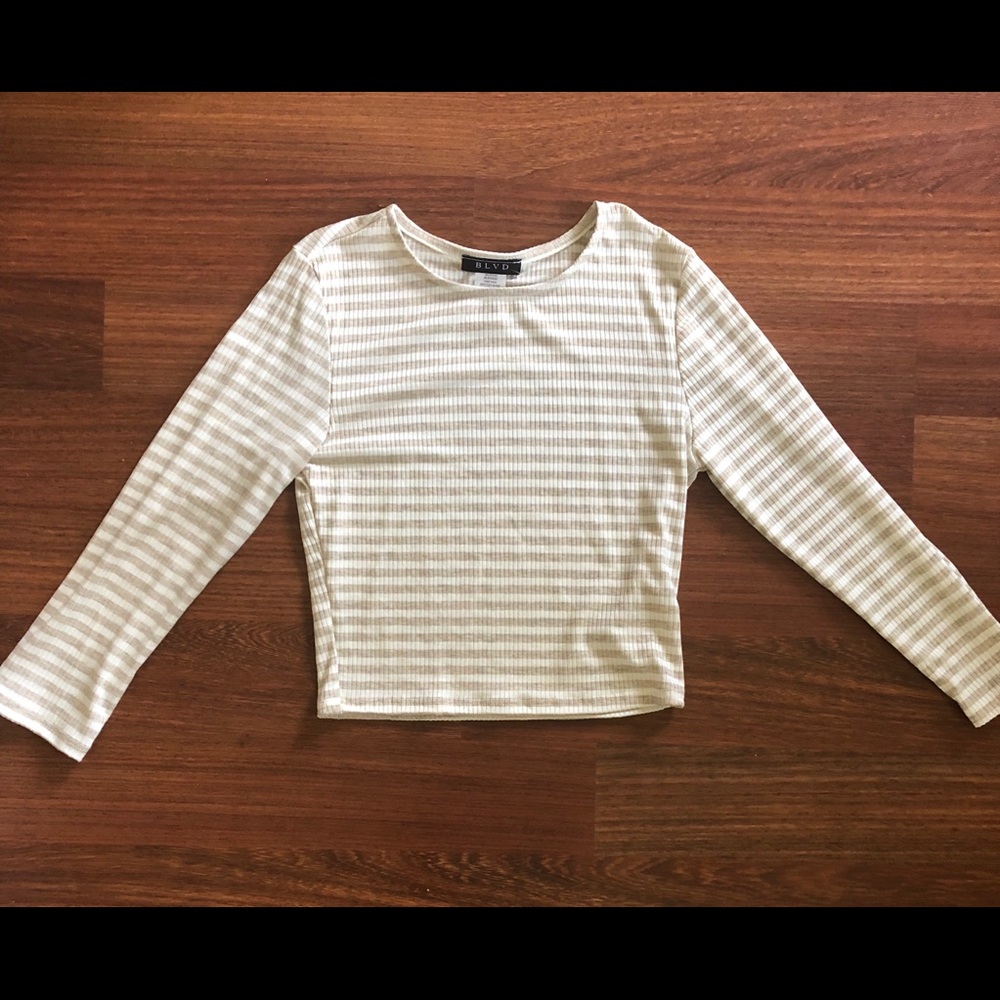 Striped Crop - Picture 2 of 2